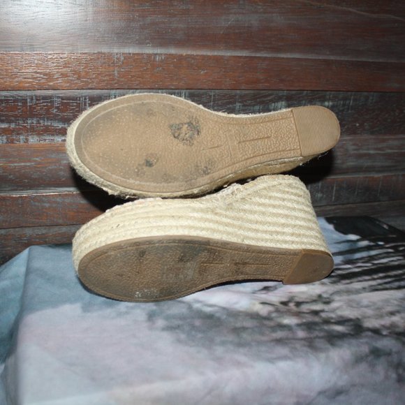 Strappy Wedge/Espadrille by Dolce Vita 🌵8 - Picture 15 of 15